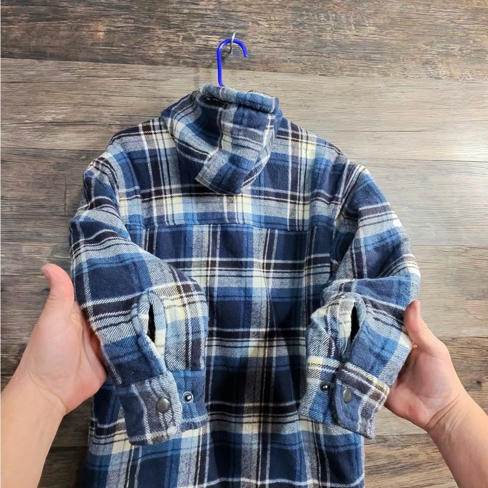 Authentic BTC Trading Co Navy and Beige Plaid Flannel Hooded Shirt Jacket - Picture 8 of 12